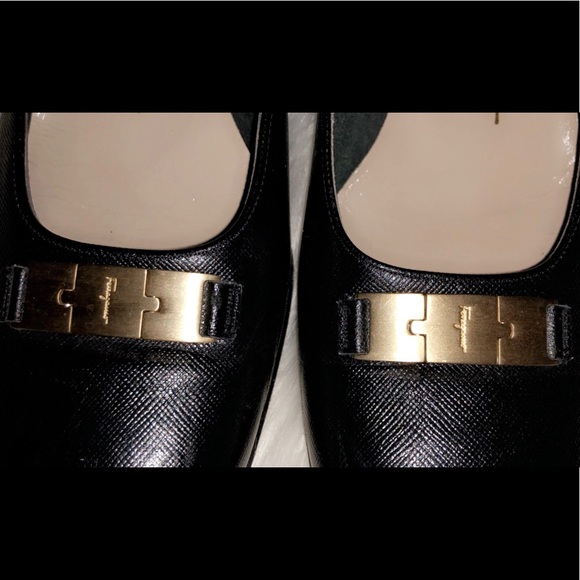 SALVATORE FERRAGAMO Black Leather Heels - Picture 5 of 8